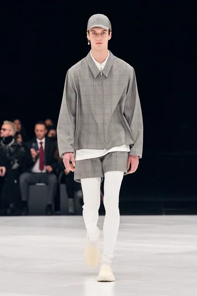 Look 27